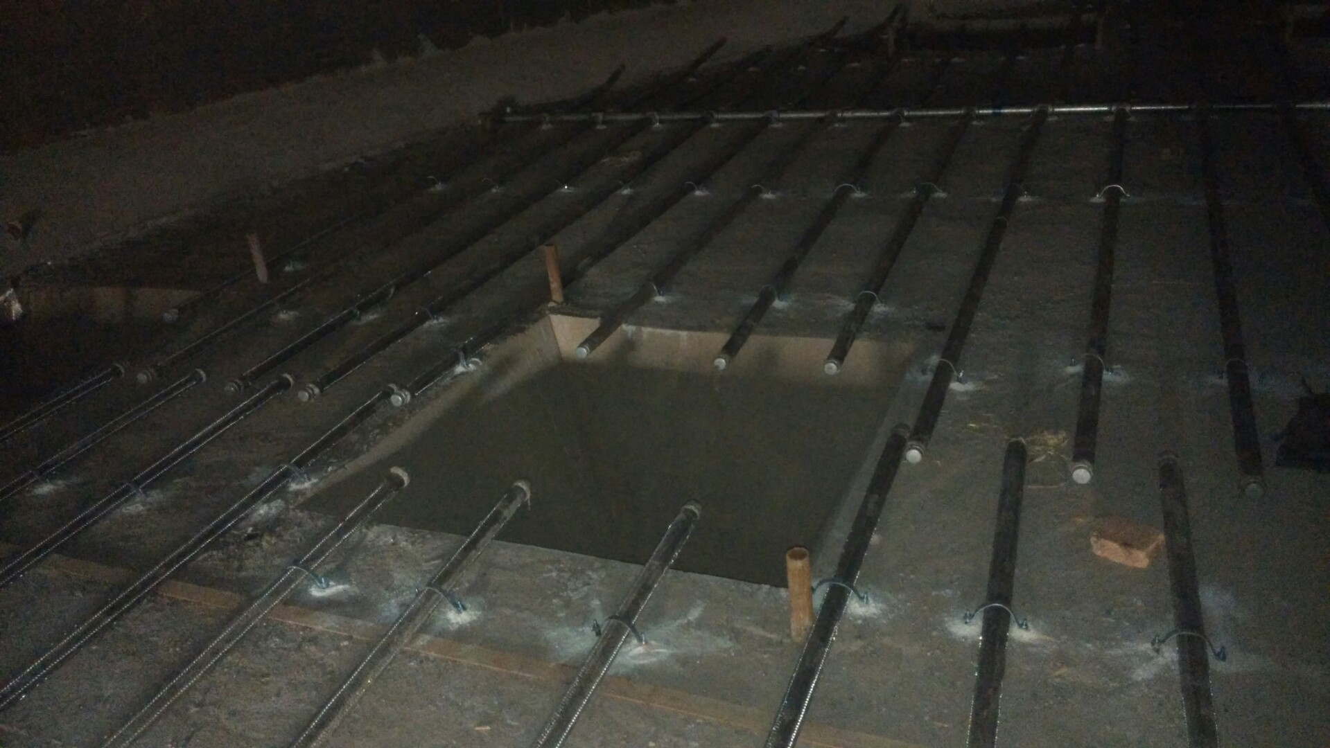 鄂托克前流化棒